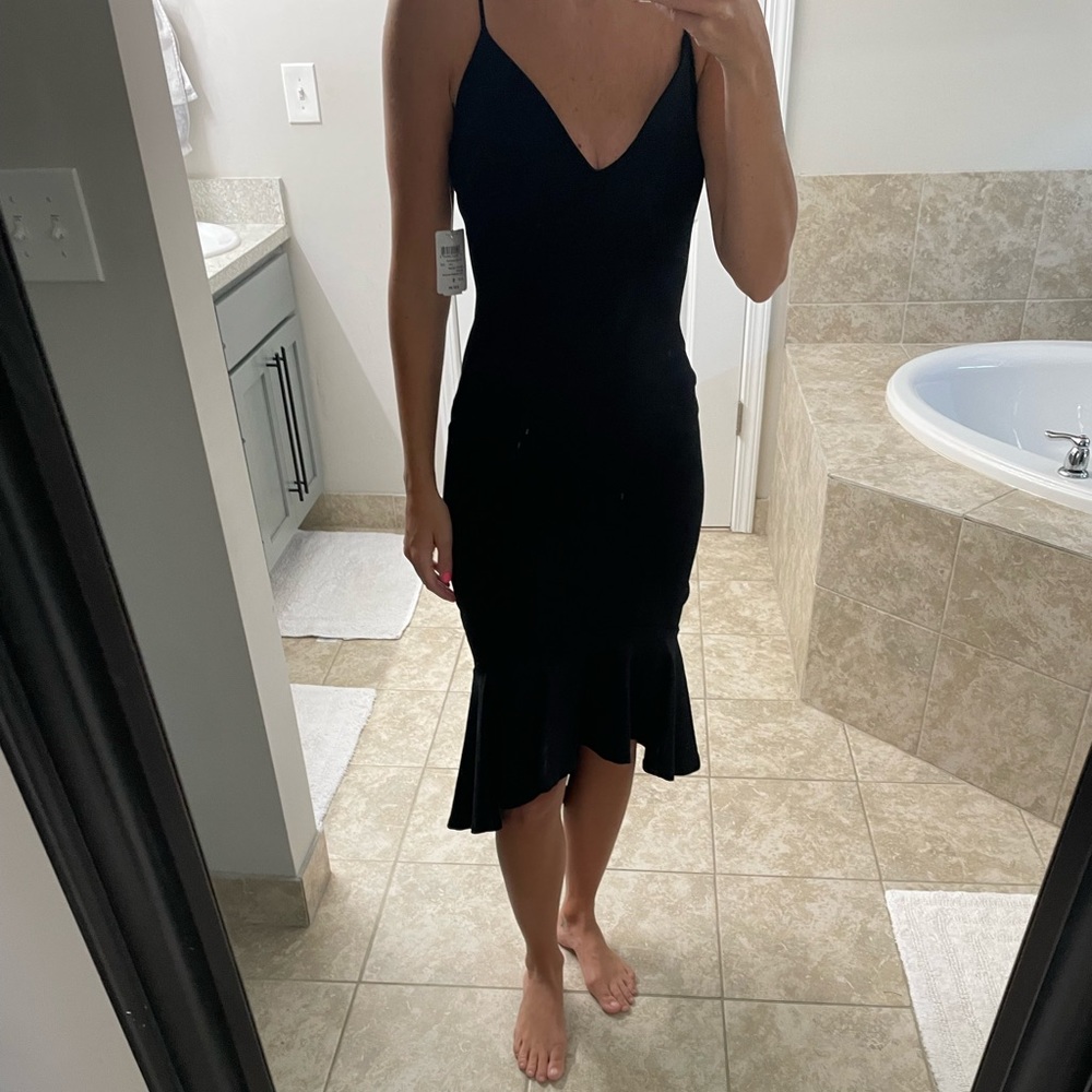 Women’s black dress size small.